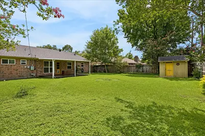 9242 Blankenship Drive, Houston, TX 77080 - Photo 28