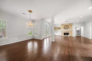 135 S Copperknoll Cir, The Woodlands, TX 77381 - Photo 12