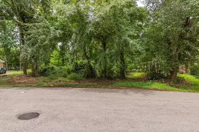 135 Jeb Stuart Lane, Conroe, TX 77302 - Photo 4