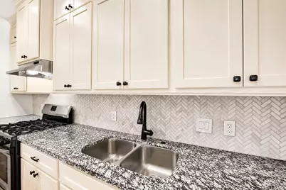 3605 Billingsley Street #B, Houston, TX 77009 - Photo 12