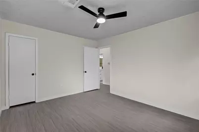 7329 Gleason Road, Houston, TX 77016 - Photo 14