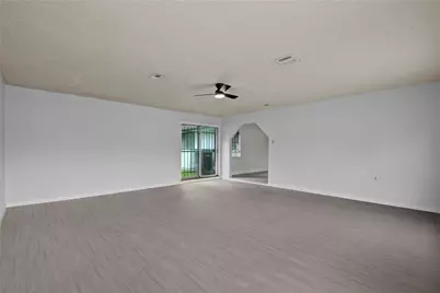 7329 Gleason Road, Houston, TX 77016 - Photo 8