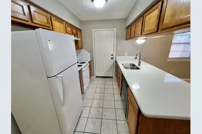 1031-1037 N Chenango Street, Angleton, TX 77515 - Photo 6