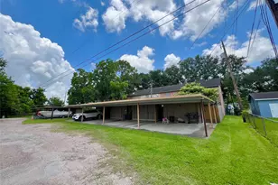 1031-1037 N Chenango St, Angleton, TX 77515 - Photo 14