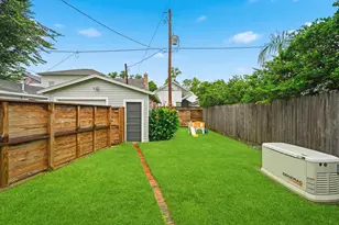 719 E 23rd St, Houston, TX 77008 - Photo 26
