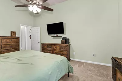 10635 Forest Creek Drive, Conroe, TX 77318 - Photo 22