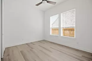1825 N Wildflower Dr, Deer Park, TX 77536 - Photo 16