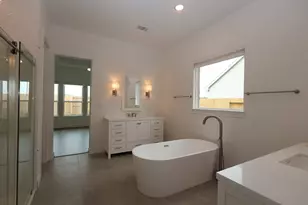 1825 N Wildflower Dr, Deer Park, TX 77536 - Photo 10