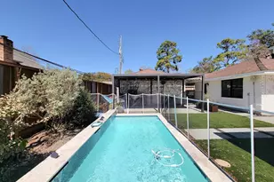 4915 Brian Haven Dr, Houston, TX 77018 - Photo 2