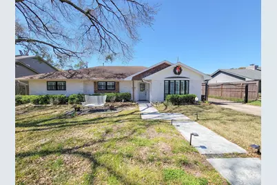 4915 Brian Haven Drive, Houston, TX 77018 - Photo 1