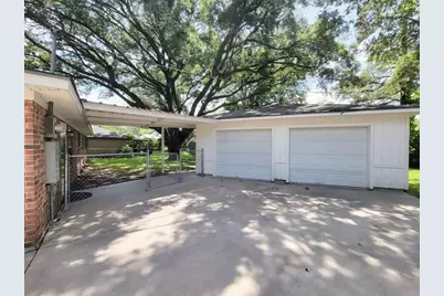 111 Azalea, Sugar Land, TX 77478 - Photo 38