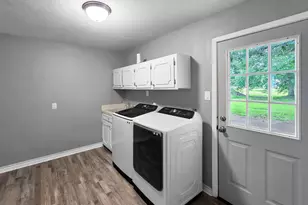 829 S Van Ostrand Ave, Winnie, TX 77665 - Photo 30