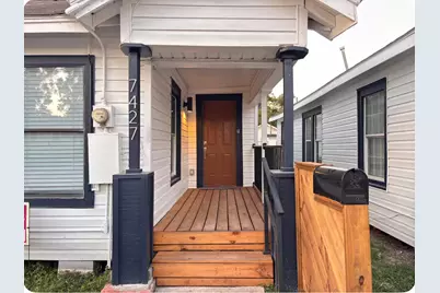 7427 Avenue H #1, Houston, TX 77011 - Photo 1