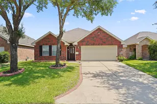2614 Royal Thistle Dr, Houston, TX 77088 - Photo 1