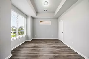2808 Gran Castillo Dr, La Marque, TX 77568 - Photo 6