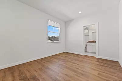 2802 Grand Fountains Drive #G, Houston, TX 77054 - Photo 8