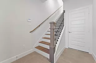2802 Grand Fountains Dr, Houston, TX 77054 - Photo 10