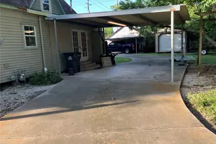 701 August St, El Campo, TX 77437 - Photo 8
