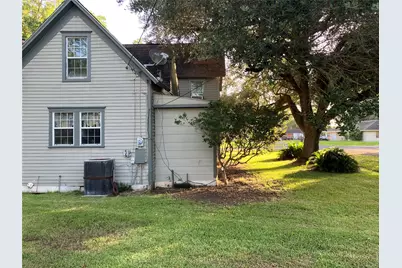 701 August Street, El Campo, TX 77437 - Photo 4