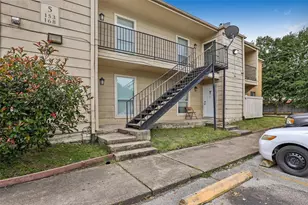 8100 Creekbend Dr, Houston, TX 77071 - Photo 2