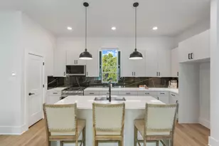 4707 Thornton Villas Ln, Houston, TX 77018 - Photo 10