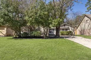 43 Country Forest Ct, Spring, TX 77380 - Photo 4