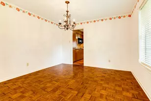 107 Hyacinth St, Lake Jackson, TX 77566 - Photo 4
