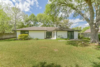 105 W Wildwinn Drive, Alvin, TX 77511 - Photo 34