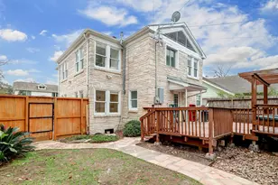 827 Le Green St, Houston, TX 77008 - Photo 20