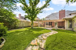 1518 Fall Wood Dr, Sugar Land, TX 77479 - Photo 32
