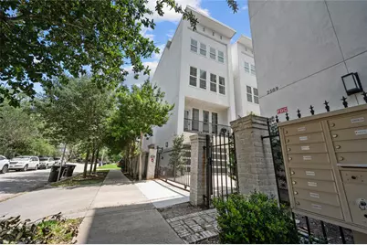 2505 Dorrington #E, Houston, TX 77030 - Photo 1