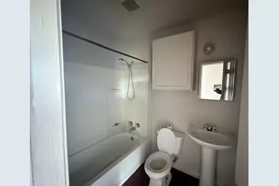 11226 W Jacinto Drive, Houston, TX 77044 - Photo 8