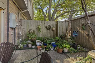 3627 Wakeforest St, Houston, TX 77098 - Photo 12