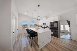 1102 Paul Quinn St, Houston, TX 77091 - Photo 6