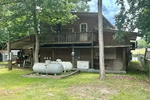 128 Wood Haven, Livingston, TX 77351 - Photo 2