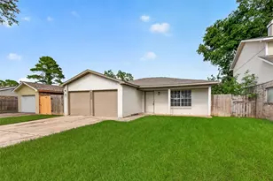 8630 Valley Meadow Dr, Houston, TX 77078 - Photo 2