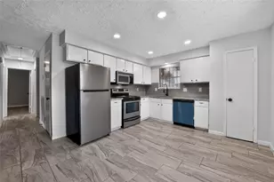 15414 Bow Ln, Houston, TX 77053 - Photo 6