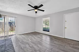 15414 Bow Ln, Houston, TX 77053 - Photo 2