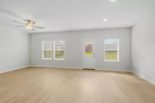9728 Caney Bend Rd, Conroe, TX 77303 - Photo 4
