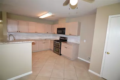 3903 Brighton Springs Lane, Katy, TX 77449 - Photo 6