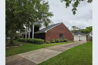 2827 Lake Colony Drive, Missouri City, TX 77459 - Photo 2