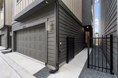 1614 Ojeman Road #E, Houston, TX 77055 - Photo 4
