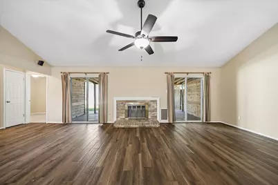 3911 Kitchen Hill Lane, Sugar Land, TX 77479 - Photo 12
