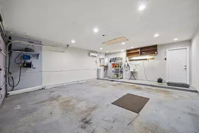 3911 Kitchen Hill Lane, Sugar Land, TX 77479 - Photo 24
