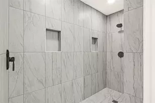 1418 Pirates Cove, Houston, TX 77058 - Photo 32