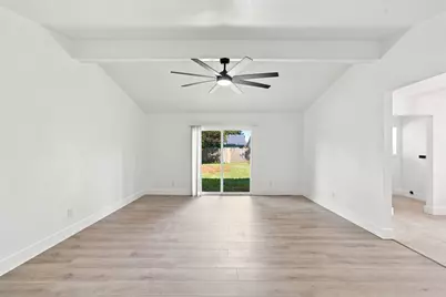 2413 Shadowdale Drive, Houston, TX 77043 - Photo 4