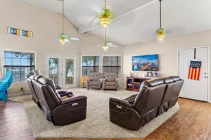 536 Weavers Cove, Livingston, TX 77351 - Photo 14