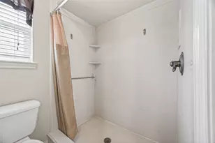 16217 Lakeview Dr, Jersey Village, TX 77040 - Photo 26