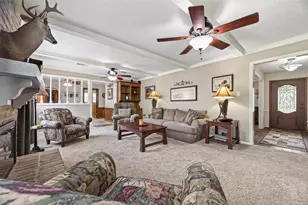 16217 Lakeview Dr, Jersey Village, TX 77040 - Photo 20