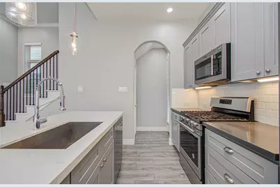 8903 Spring Knoll Forest Drive, Houston, TX 77080 - Photo 6